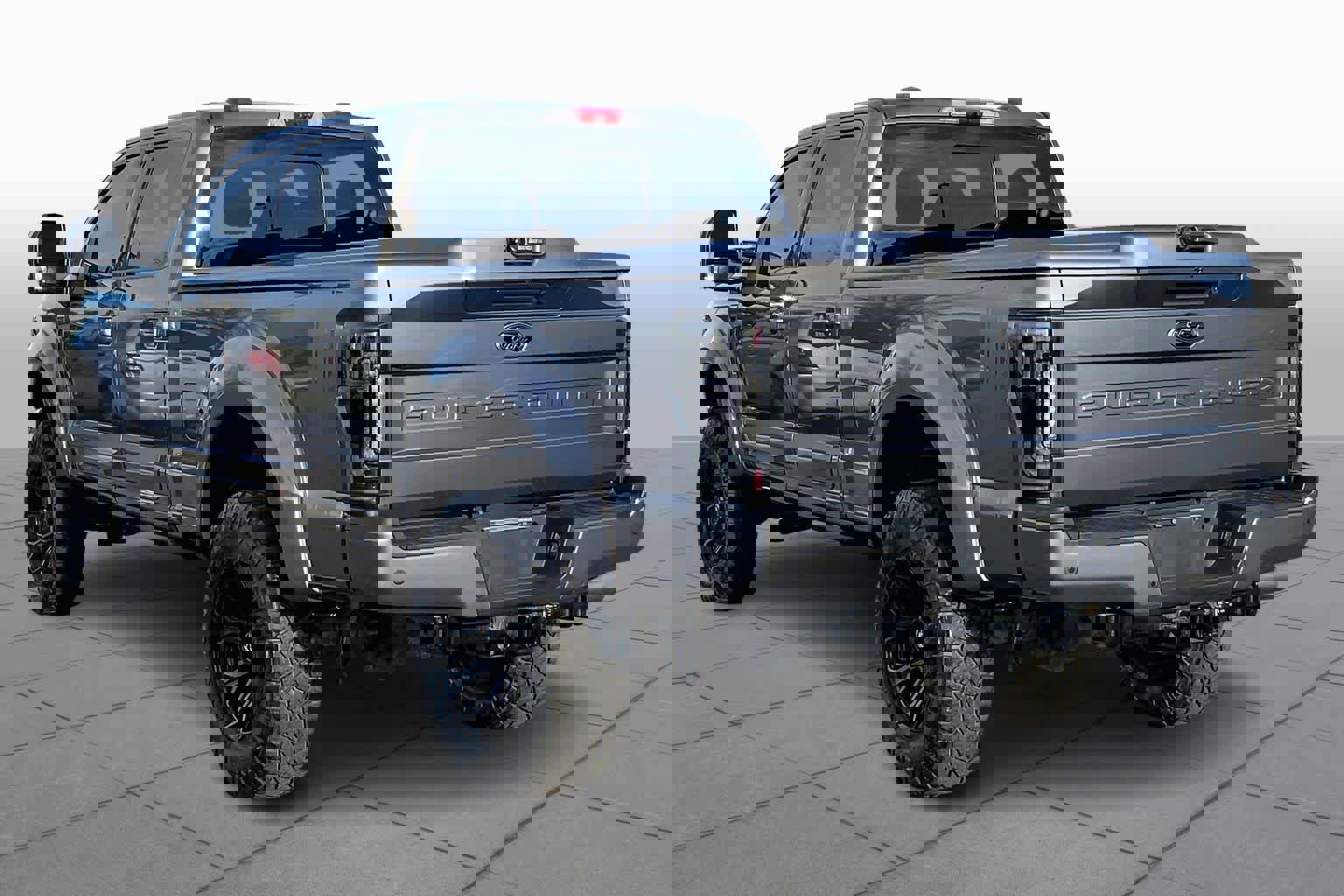 Used 2022 Ford F250 Lariat w/ Tremor Off-Road Package image 10