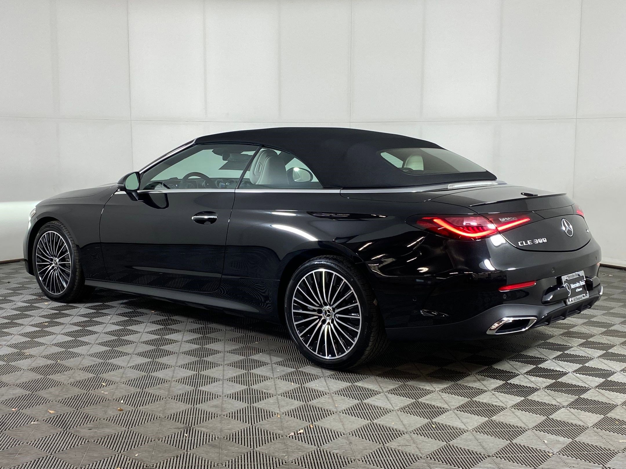 New 2026 Mercedes-Benz CLE 300 4MATIC Cabriolet image 3