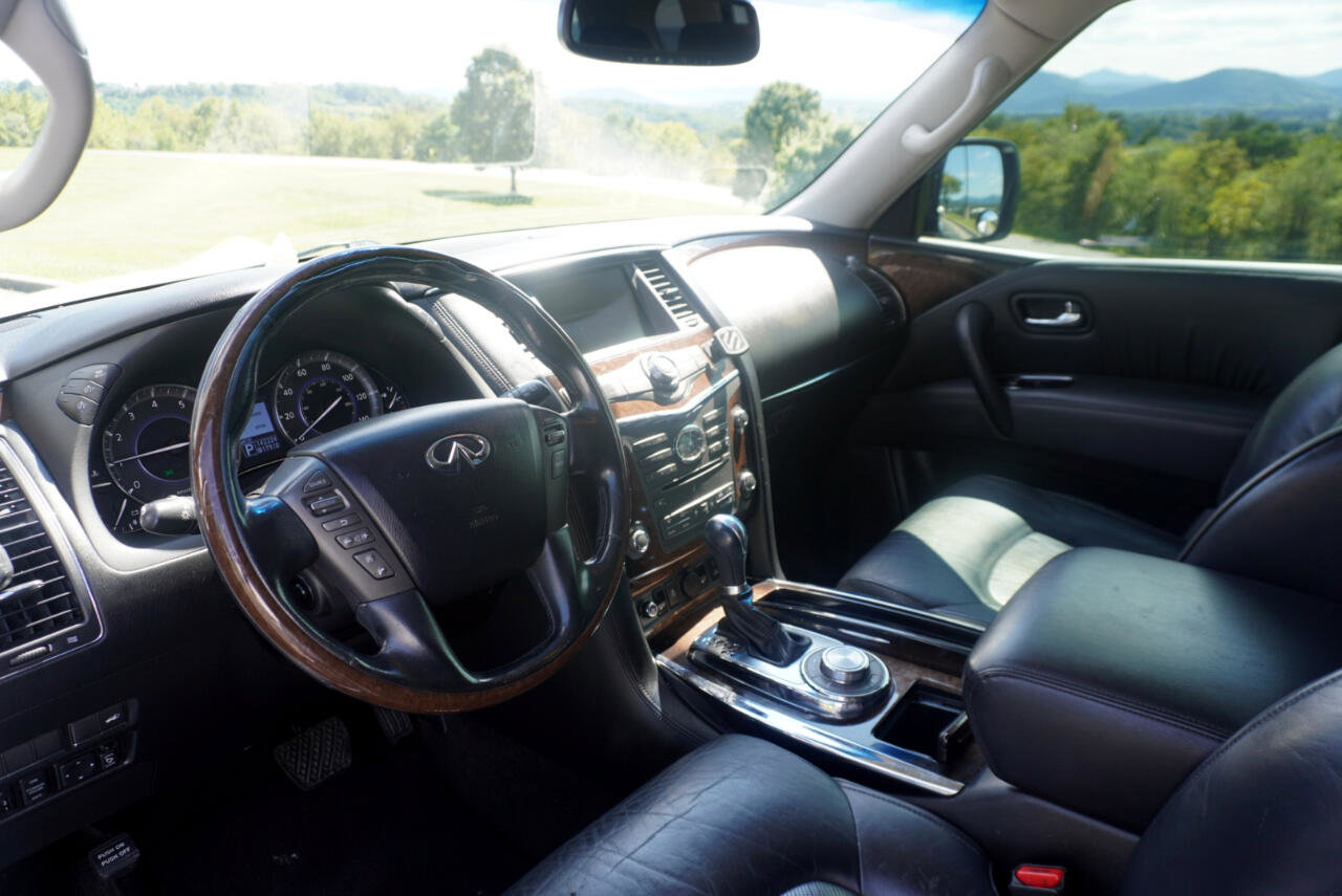 Used 2011 INFINITI QX56 4WD w/ Deluxe Touring Pkg image 15