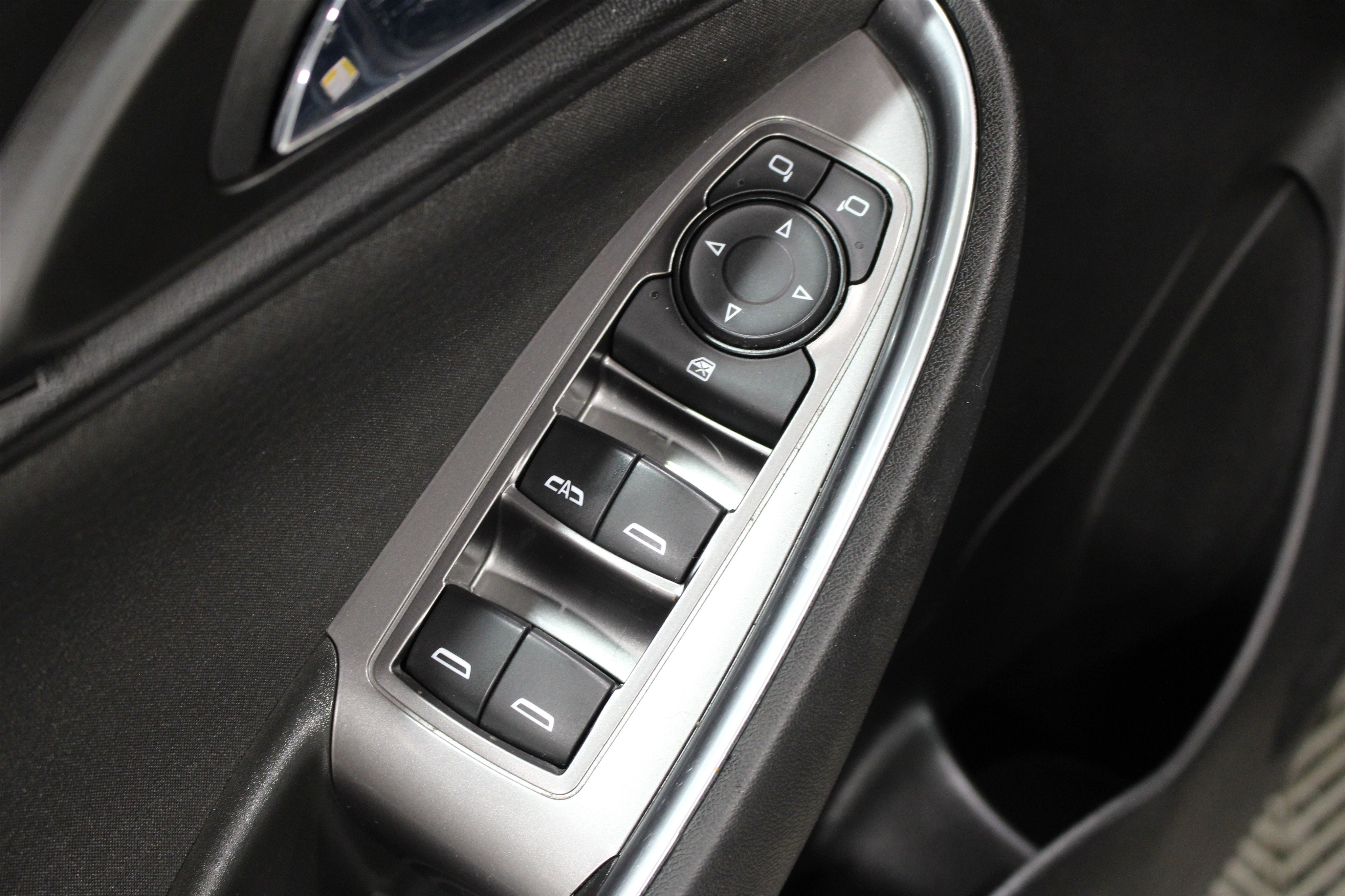 Used 2020 Chevrolet Malibu LT FWD image 7