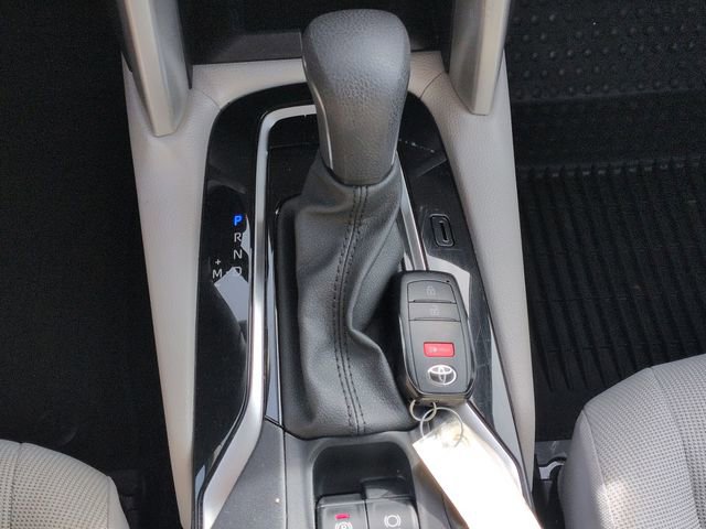 Used 2024 Toyota Corolla Cross LE image 17