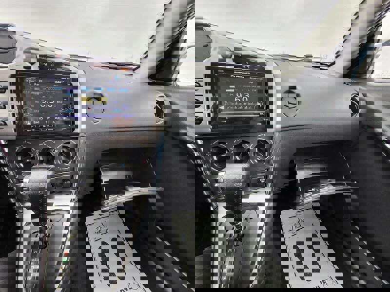 Used 2006 Toyota Matrix XR image 18