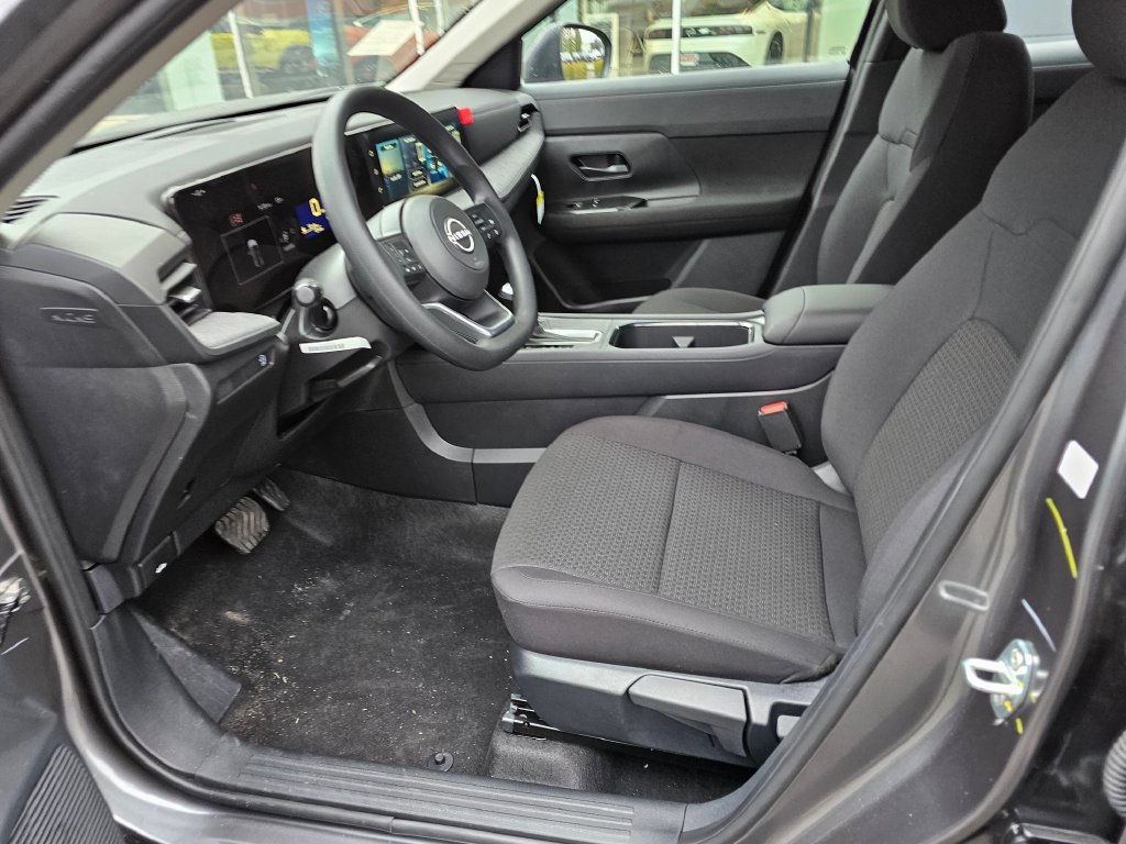 New 2027 Nissan Kicks S FWD image 16