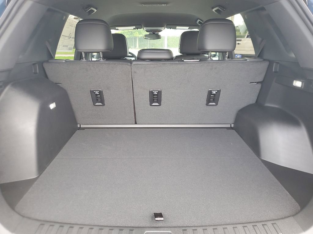 New 2026 Chevrolet Equinox LT w/ Convenience Package II FWD image 6
