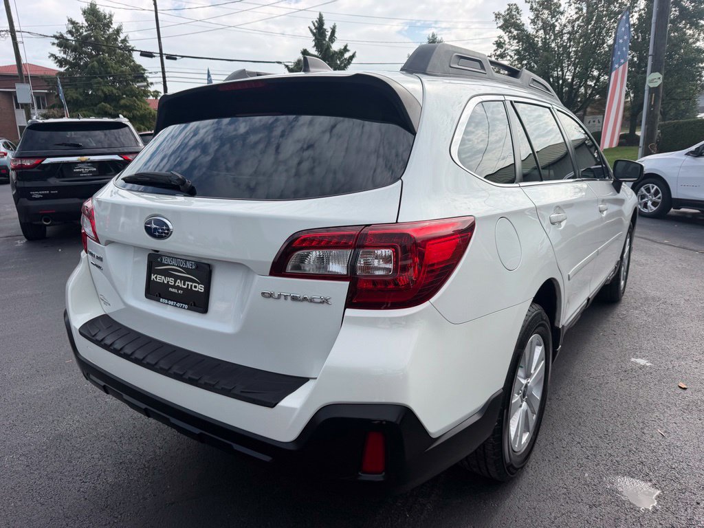 Used 2019 Subaru Outback 2.5i Premium AWD/4WD image 5