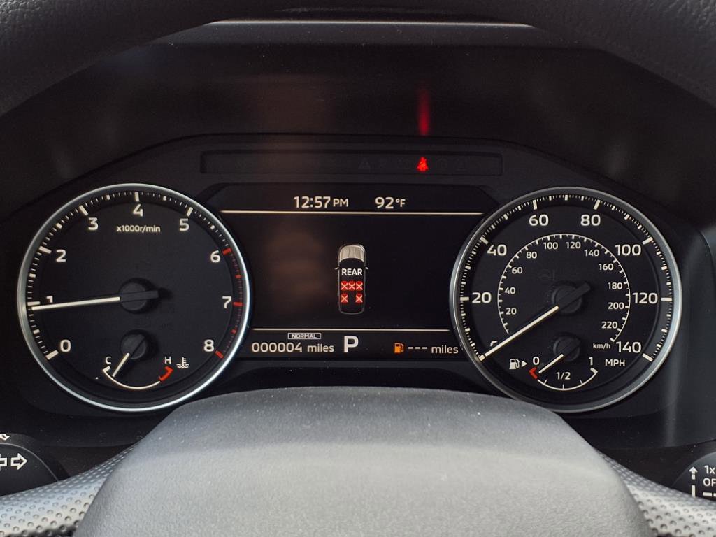 New 2025 Mitsubishi Outlander ES image 13