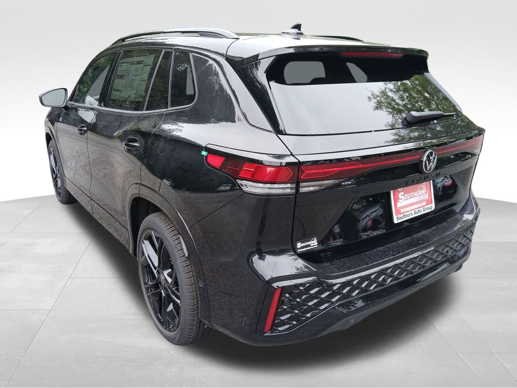 New 2026 Volkswagen Tiguan SE R-Line image 3