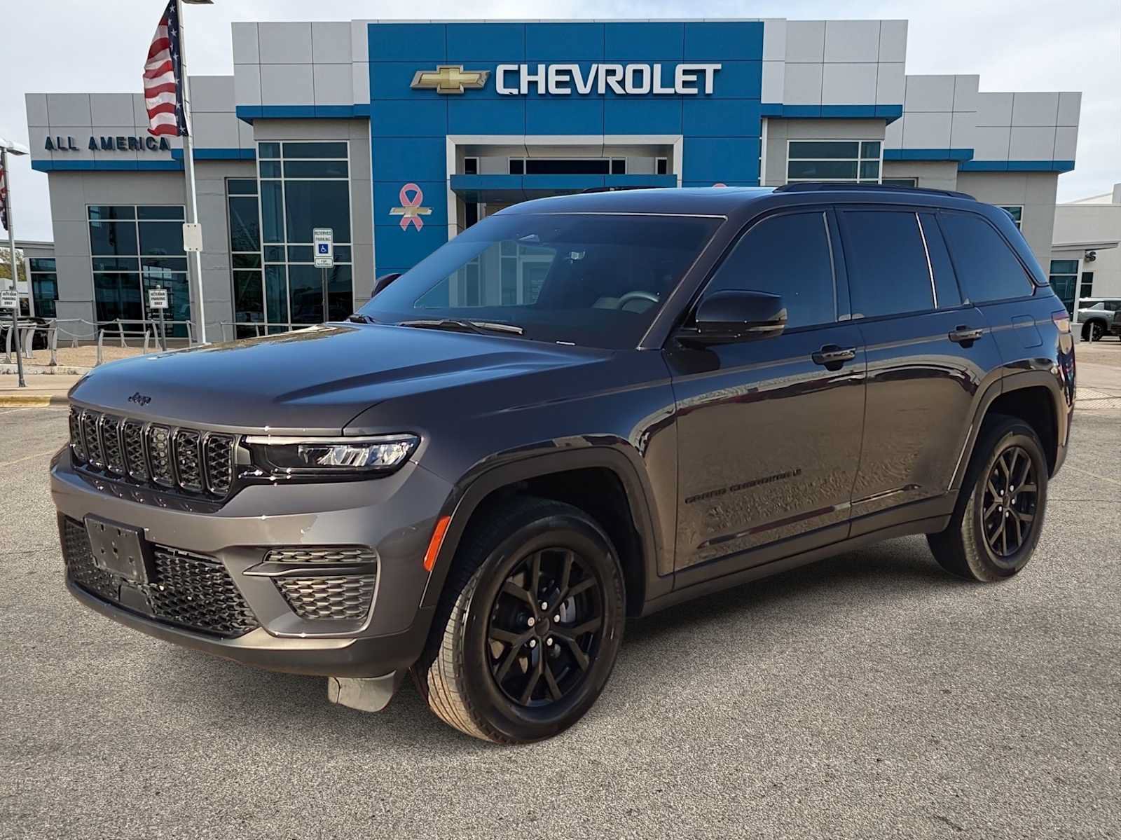 Used 2025 Jeep Grand Cherokee Altitude