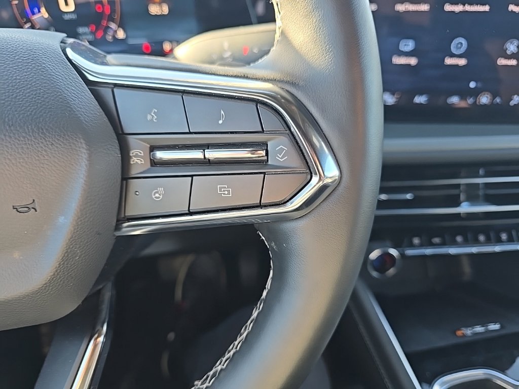 Used 2026 Chevrolet Traverse LT AWD/4WD image 22