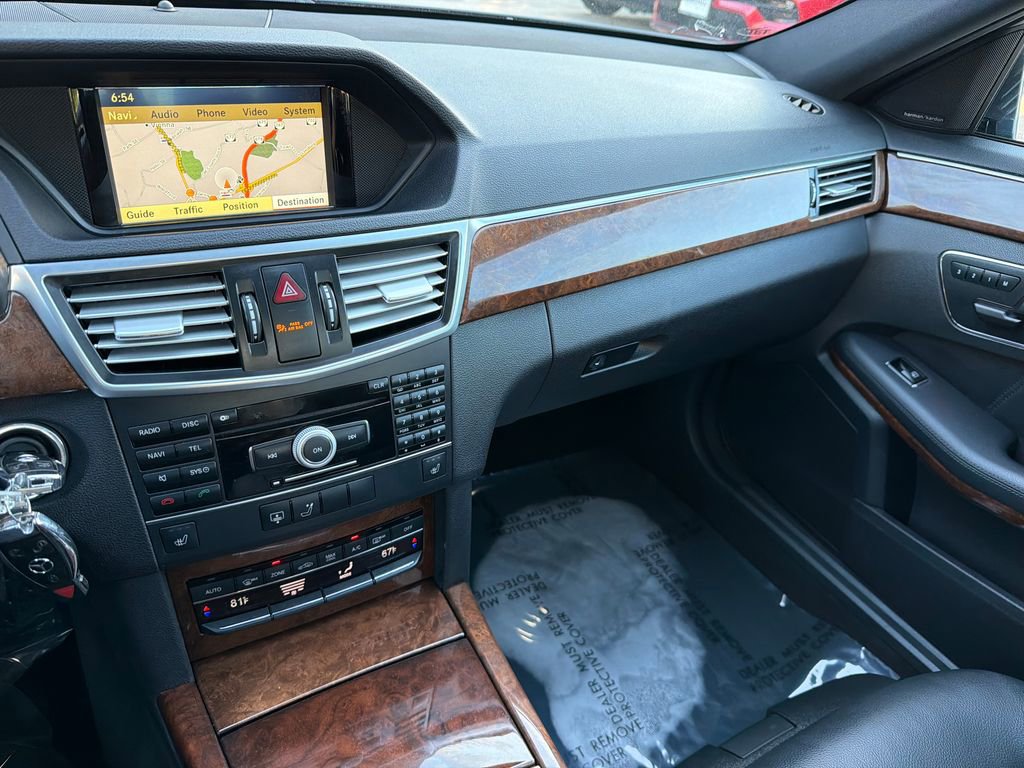Used 2011 Mercedes-Benz E 350 4MATIC Sedan image 23