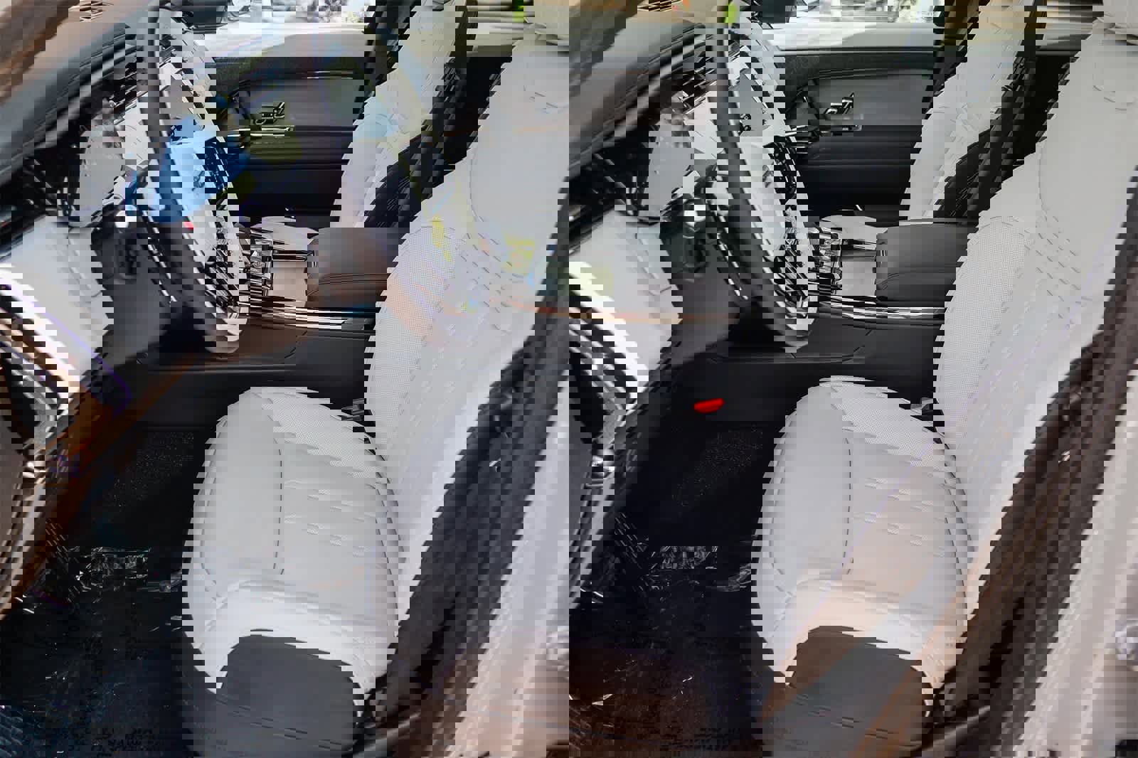 New 2026 Land Rover Range Rover Sport Dynamic SE image 19