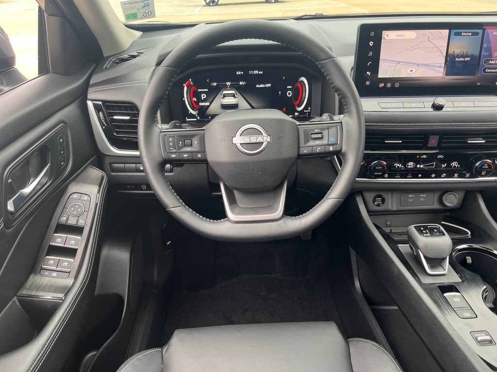 Certified 2025 Nissan Rogue SL w/ SL Premium Package FWD image 18