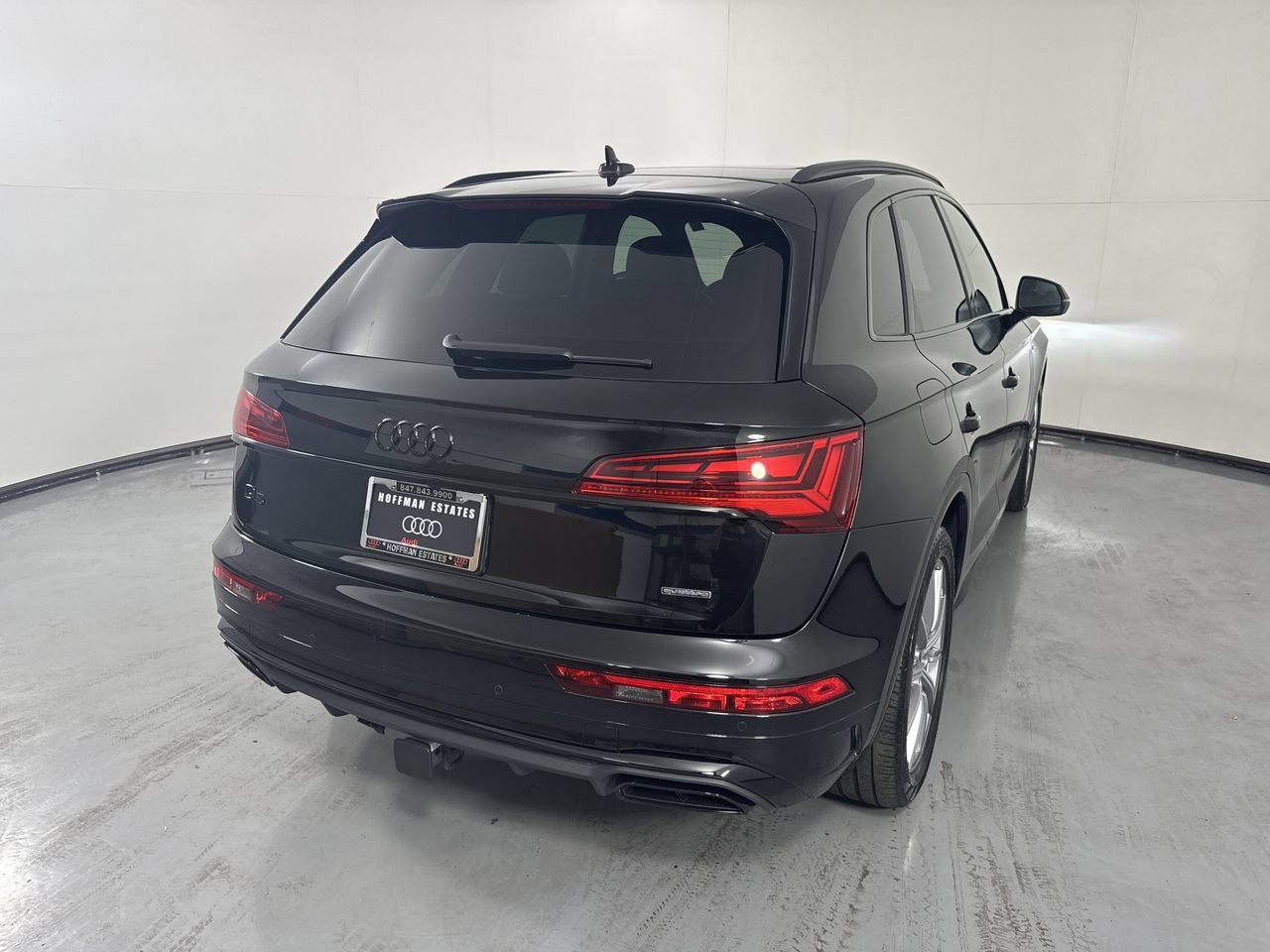 Used 2023 Audi Q5 e Premium Plus w/ Premium Plus Package AWD/4WD image 36