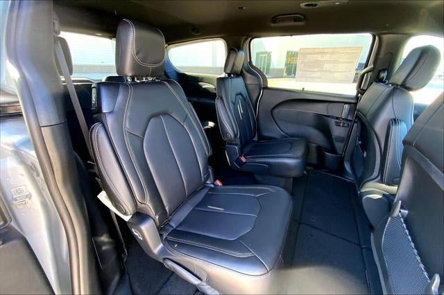 New 2026 Chrysler Voyager LX FWD image 50