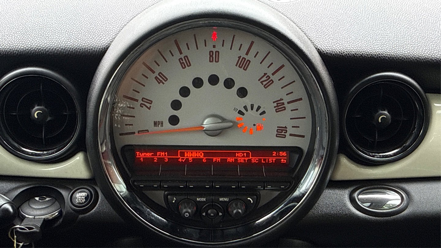 Used 2014 MINI Cooper Clubman S FWD image 29