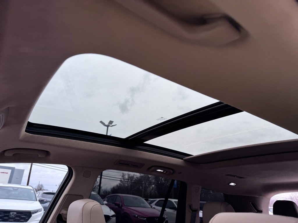 Used 2023 Cadillac XT6 Premium Luxury w/ Platinum Package image 33