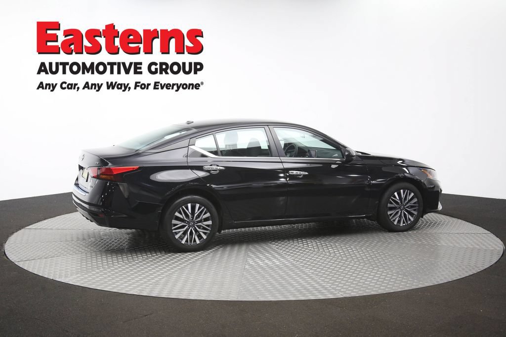 Used 2023 Nissan Altima 2.5 SV AWD/4WD image 43