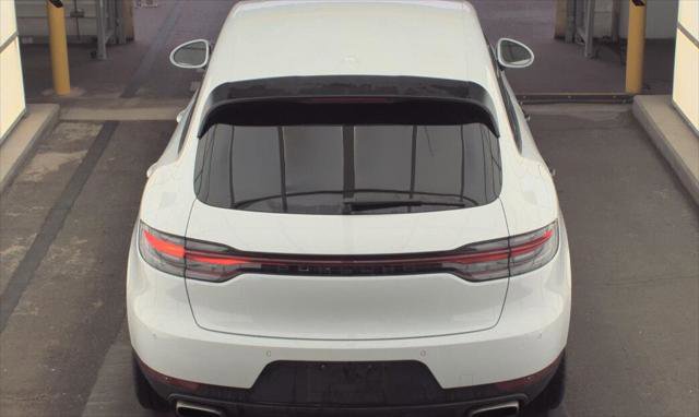 Used 2019 Porsche Macan AWD/4WD image 8