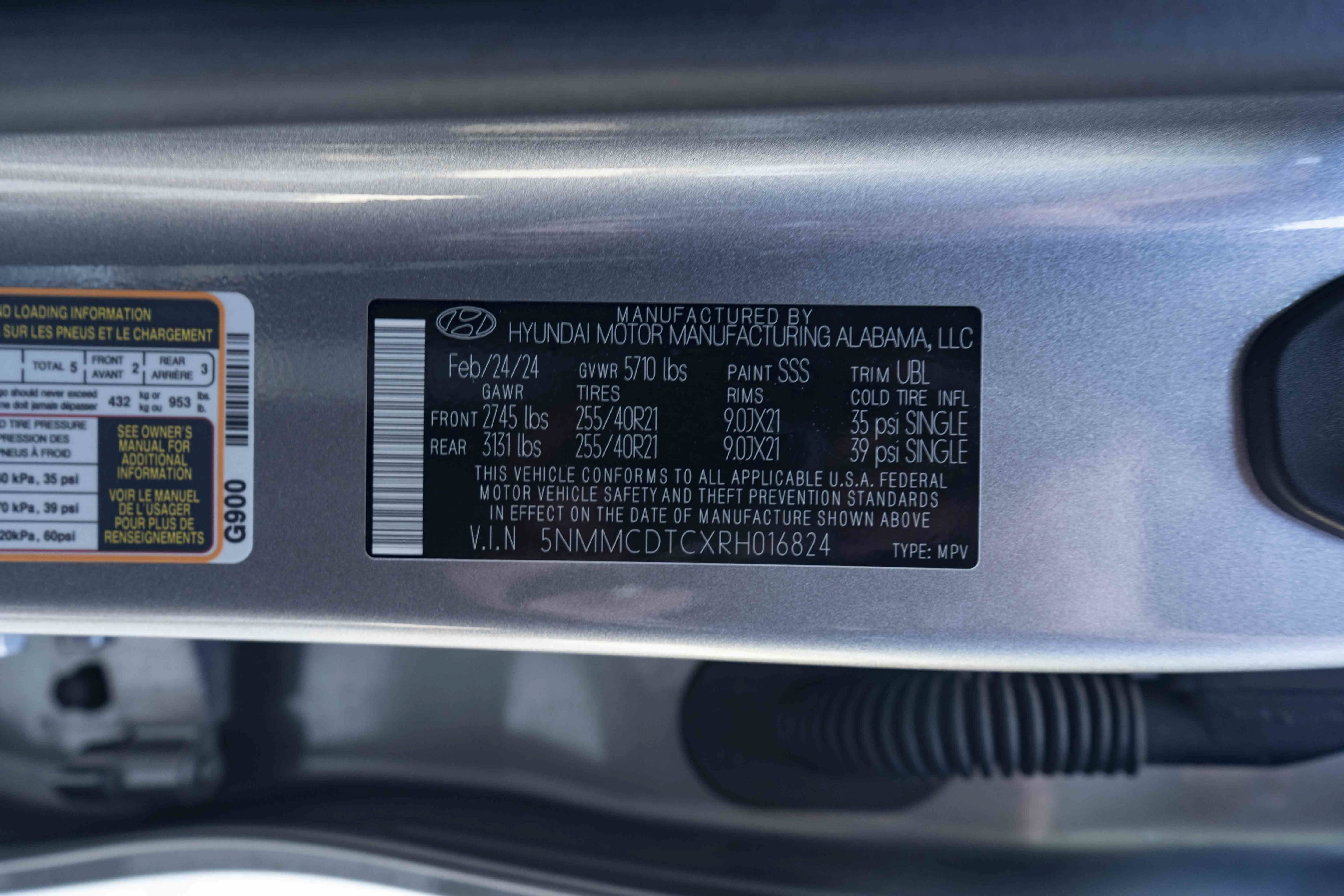 Used 2024 Genesis GV70 3.5T Sport w/ Sport Advanced Package AWD/4WD image 48