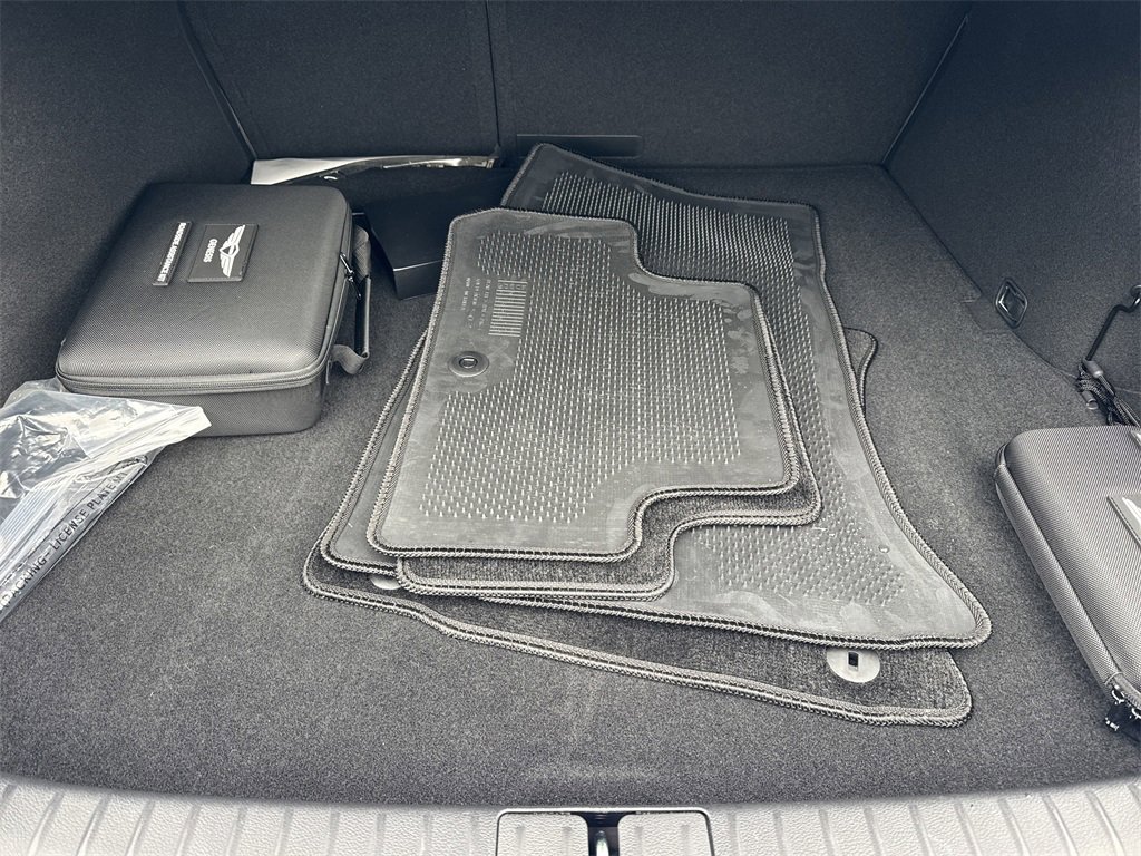 Used 2025 Genesis G70 2.5T image 19