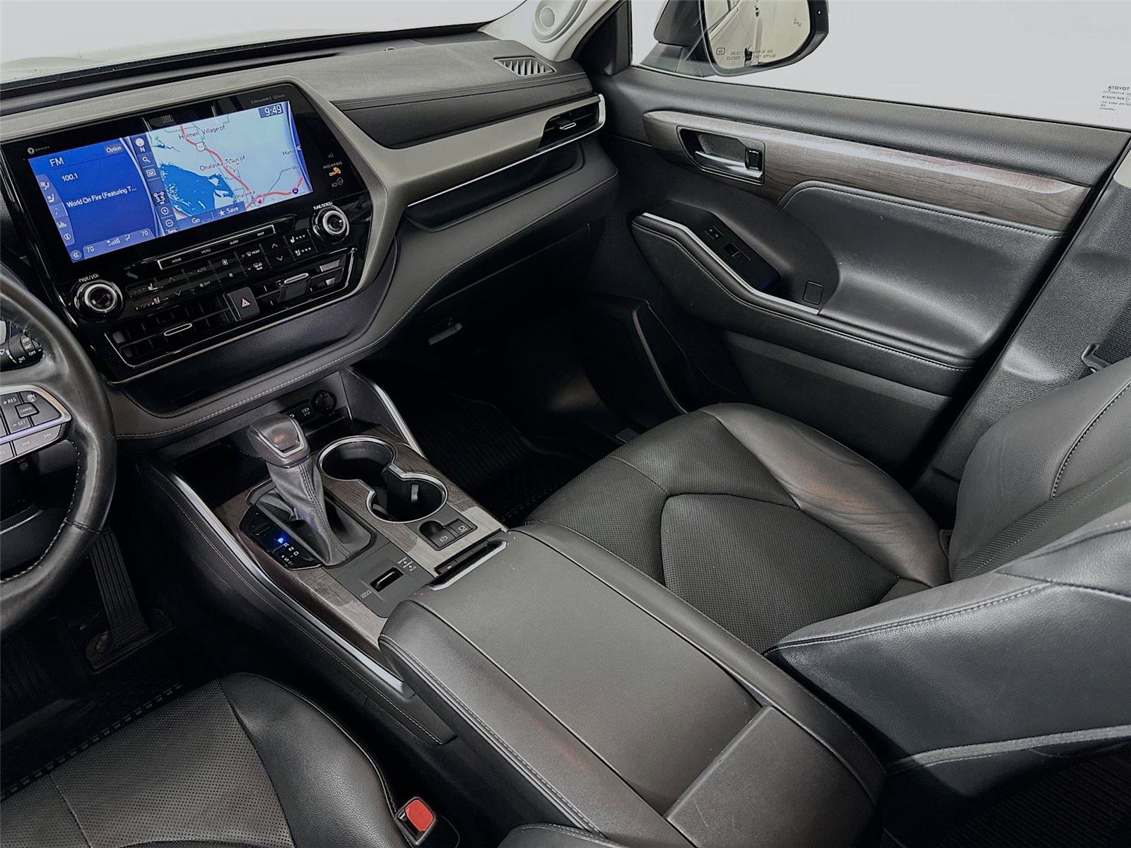 Certified 2021 Toyota Highlander Limited image 25