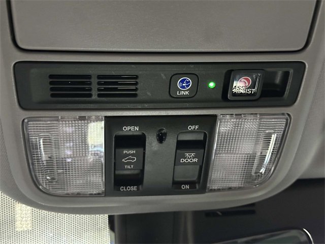 Certified 2022 Honda Pilot Touring image 37