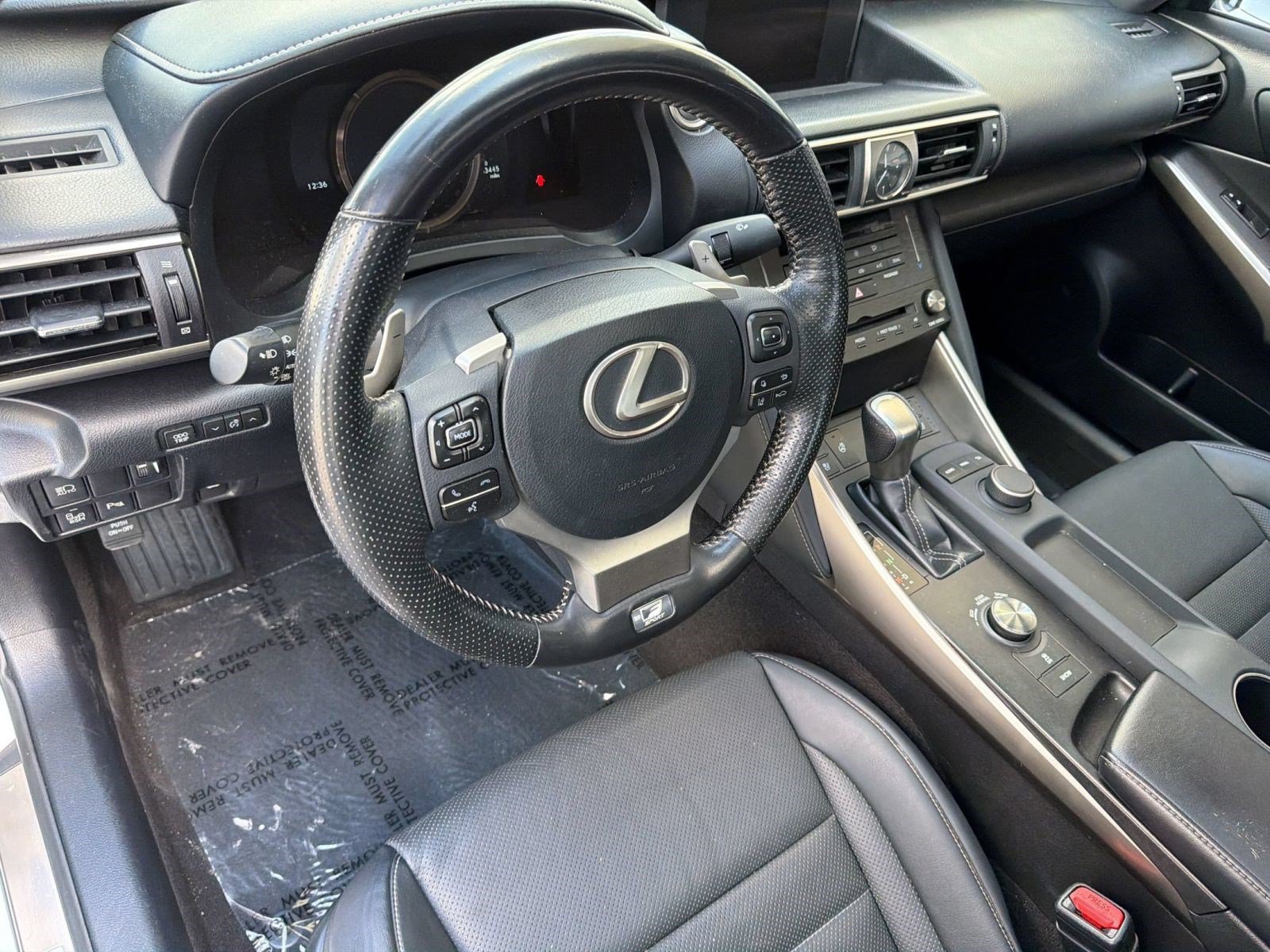 Used 2019 Lexus IS 300 F Sport w/ F Sport Package RWD image 4
