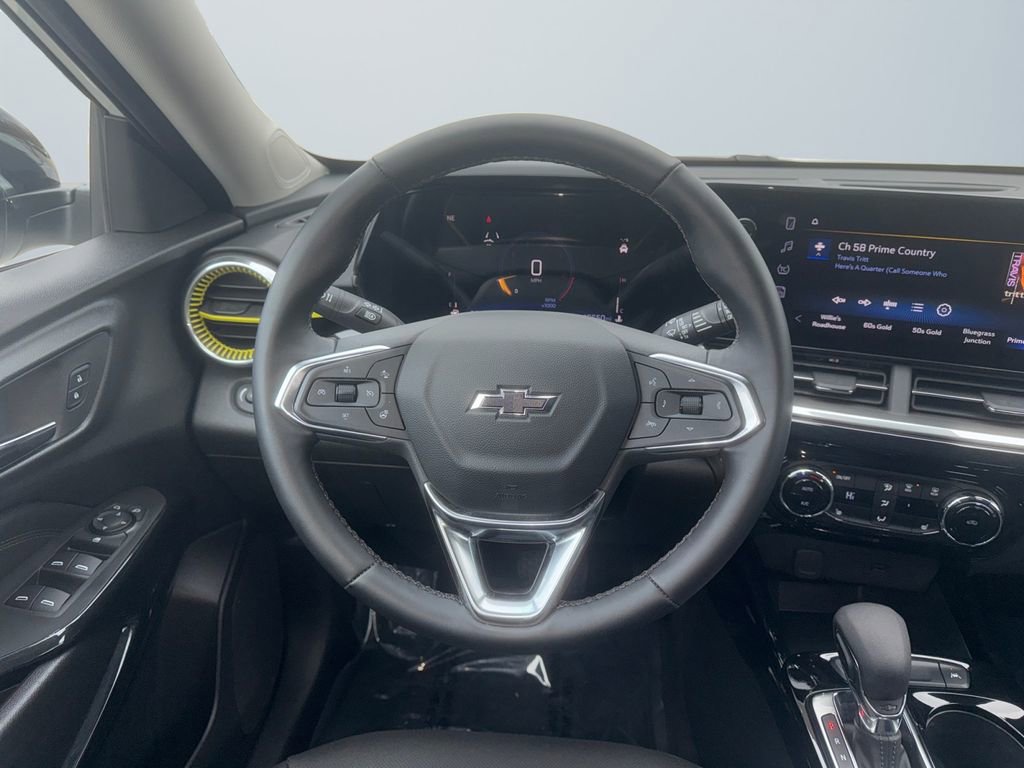 Used 2024 Chevrolet Trax ACTIV w/ Driver Confidence Package image 12