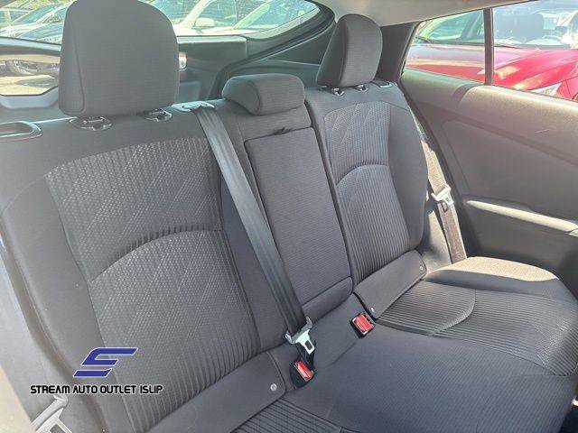 Used 2022 Toyota Prius Prime LE FWD image 15