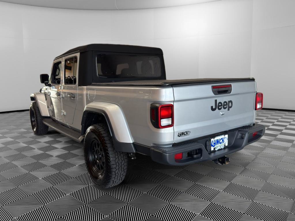 Used 2023 Jeep Gladiator Sport AWD/4WD image 3
