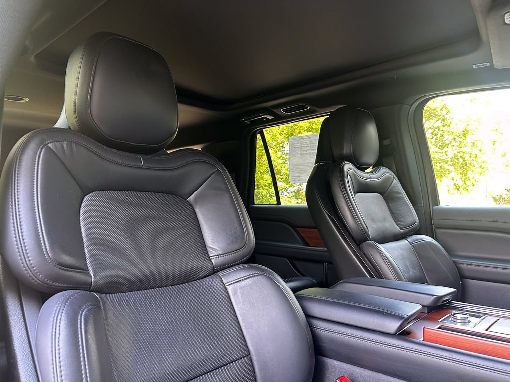 Used 2021 Lincoln Navigator L Reserve AWD/4WD image 28