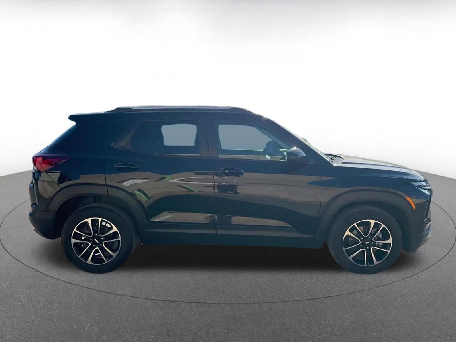 Used 2025 Chevrolet TrailBlazer LT image 16