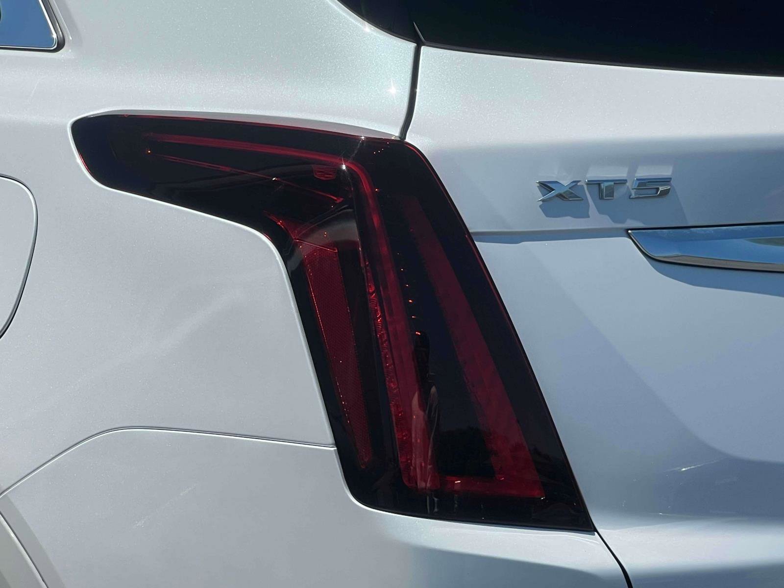 Certified 2023 Cadillac XT5 Premium Luxury AWD/4WD image 10