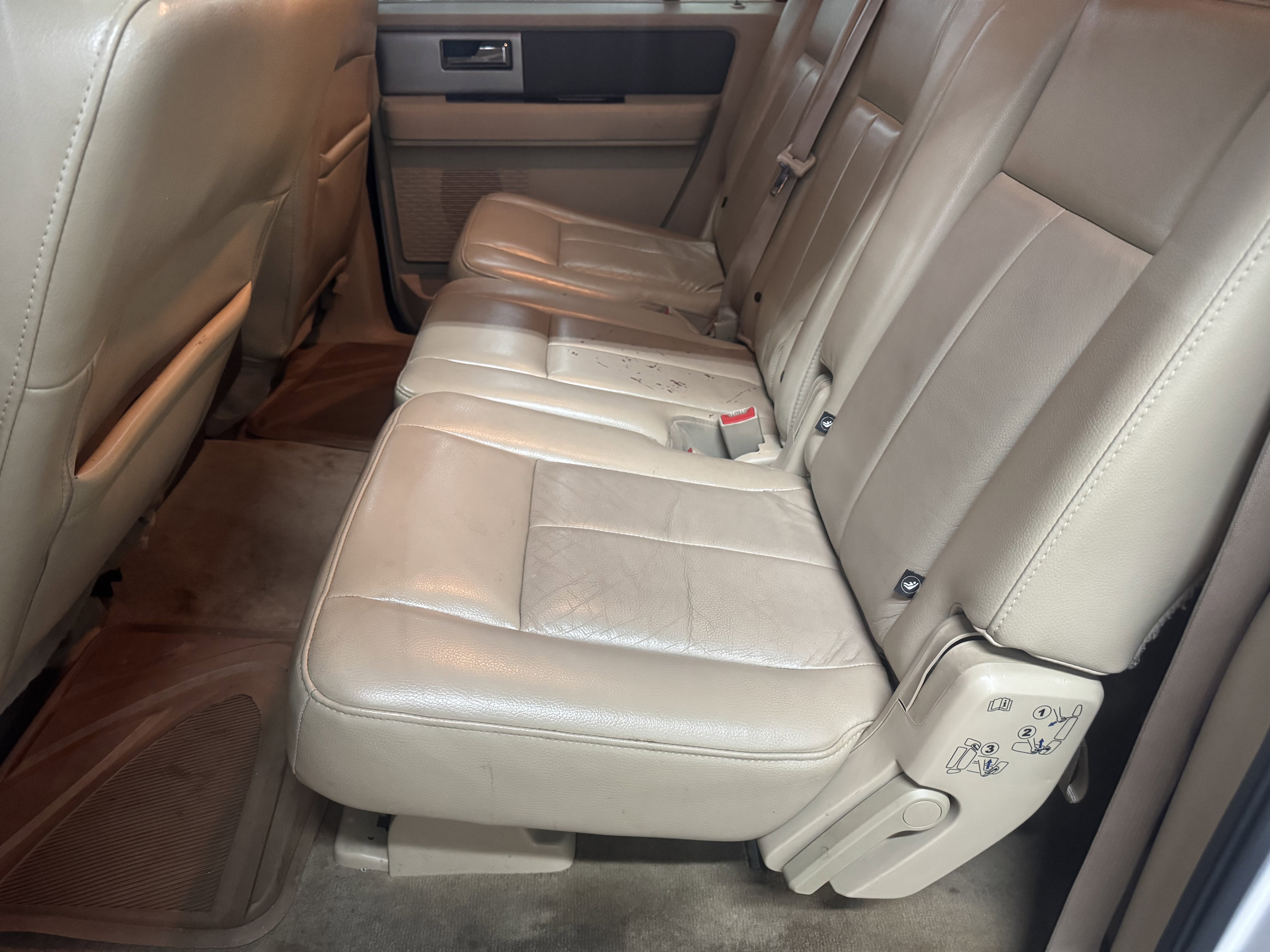 Used 2012 Ford Expedition EL XLT image 11