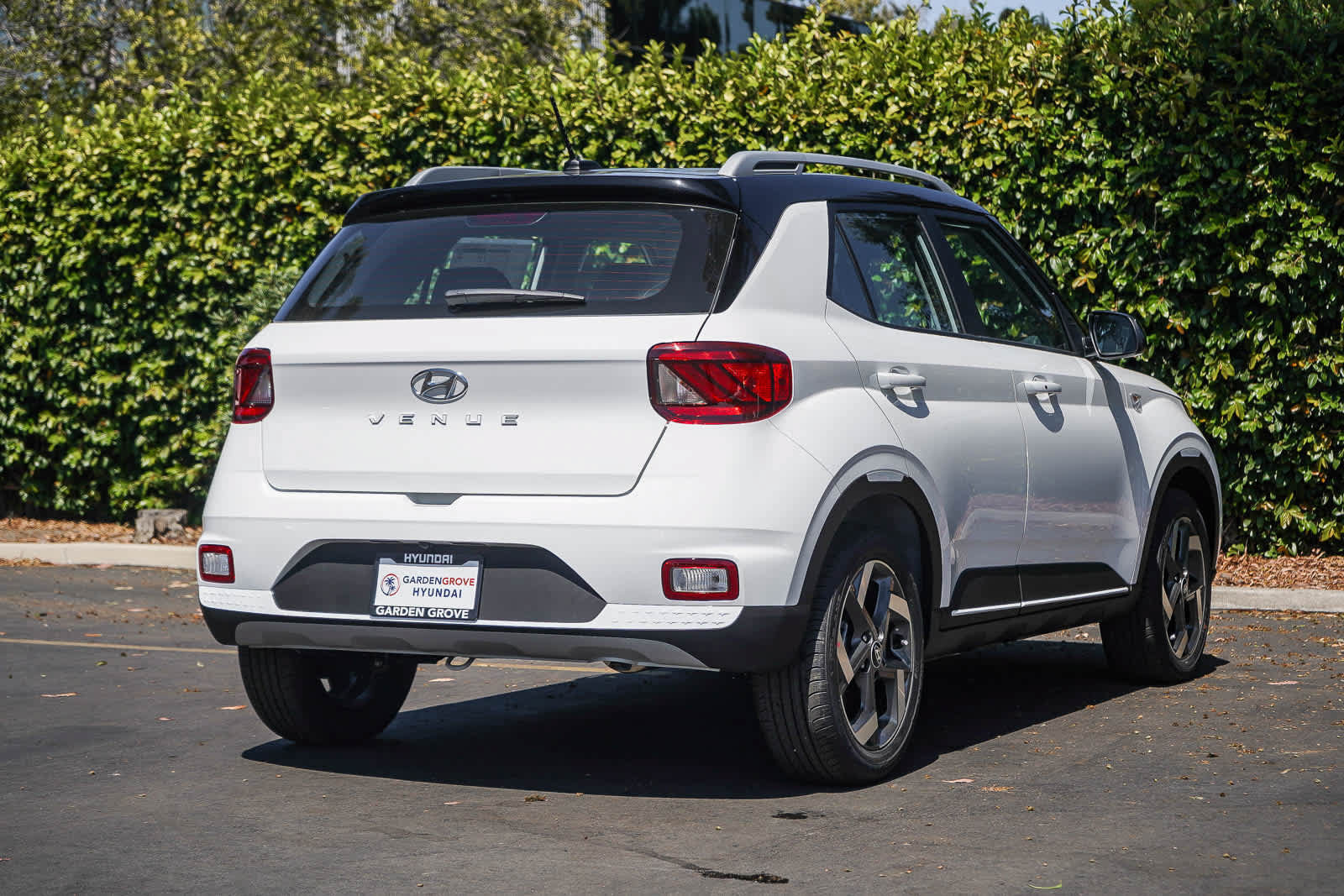 New 2026 Hyundai Venue SEL FWD image 6