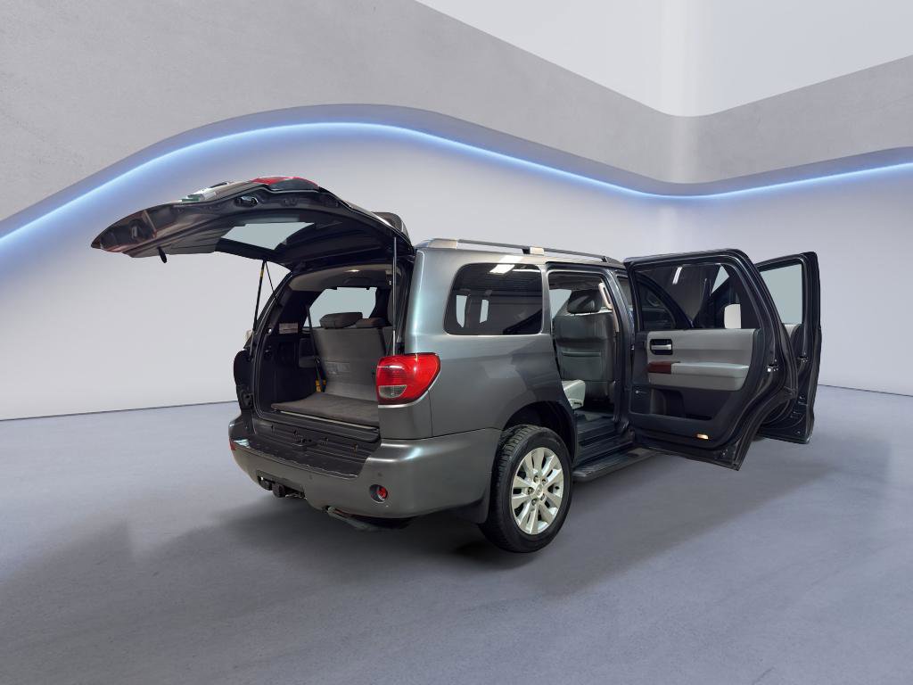 Used 2015 Toyota Sequoia Platinum AWD/4WD image 13