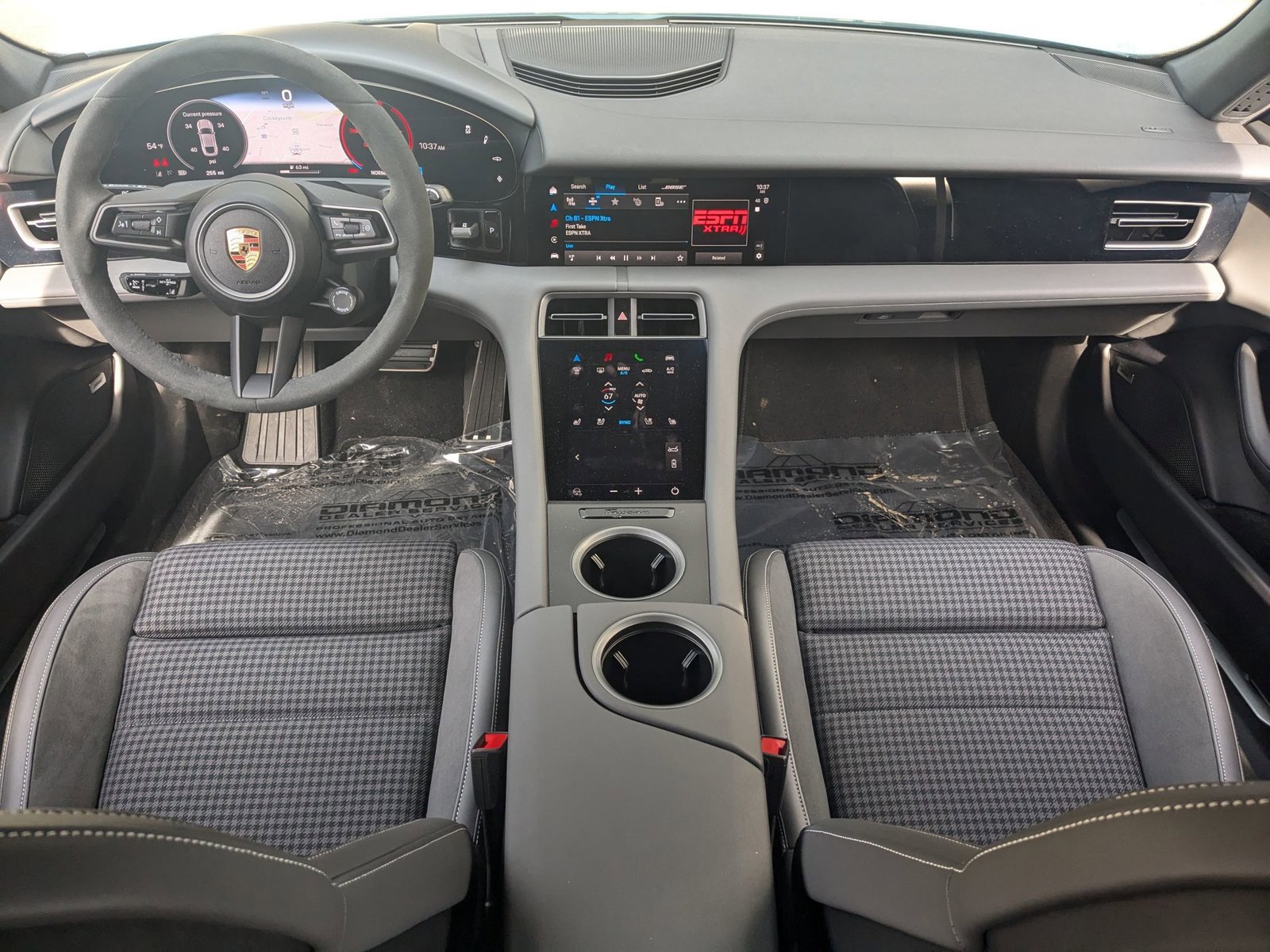 New 2025 Porsche Taycan image 21