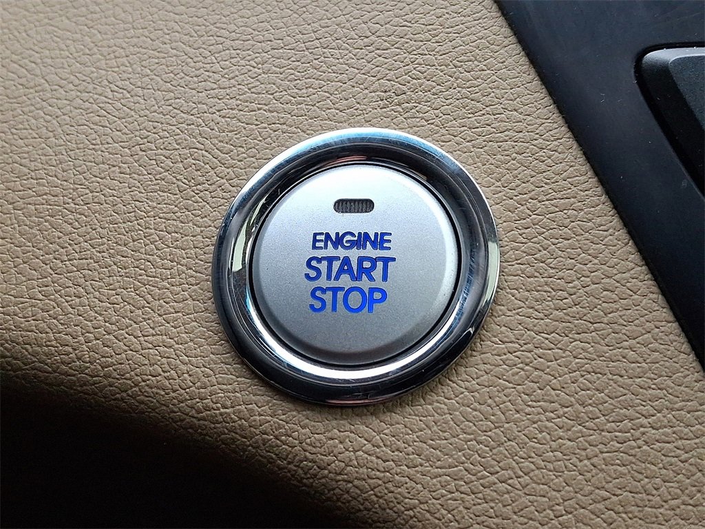 Used 2015 Hyundai Sonata Limited w/ Option Group 02 image 27