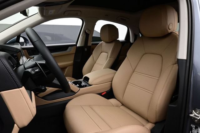New 2026 Porsche Cayenne S AWD/4WD image 5