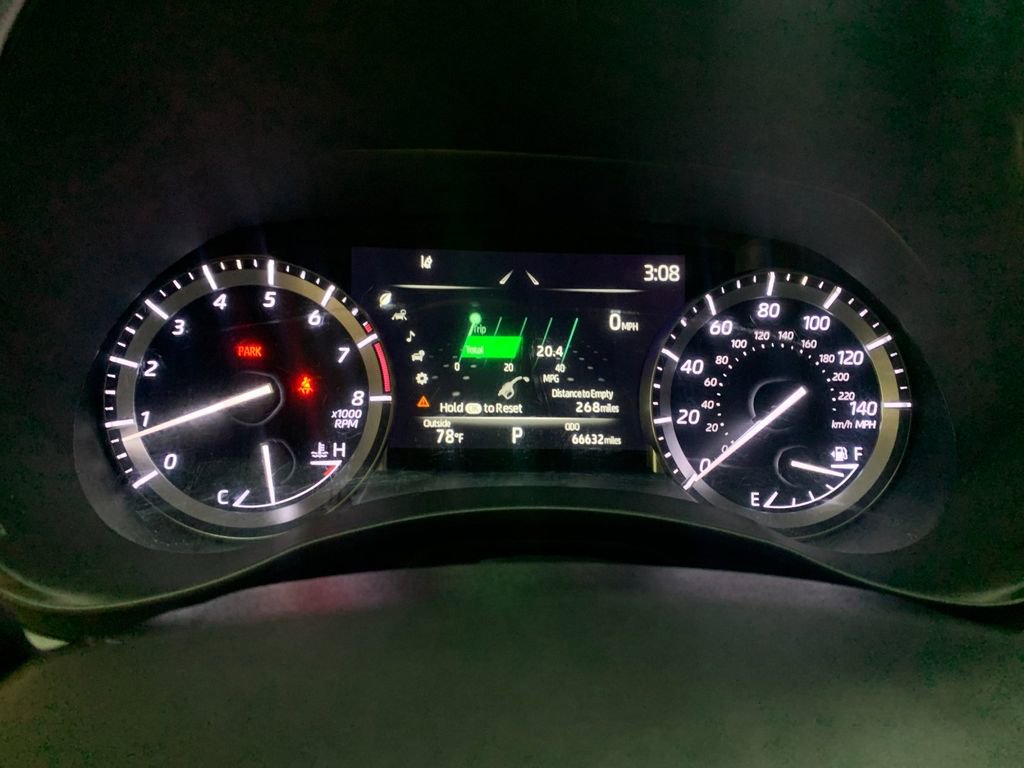 Used 2022 Toyota Highlander Limited AWD/4WD image 32