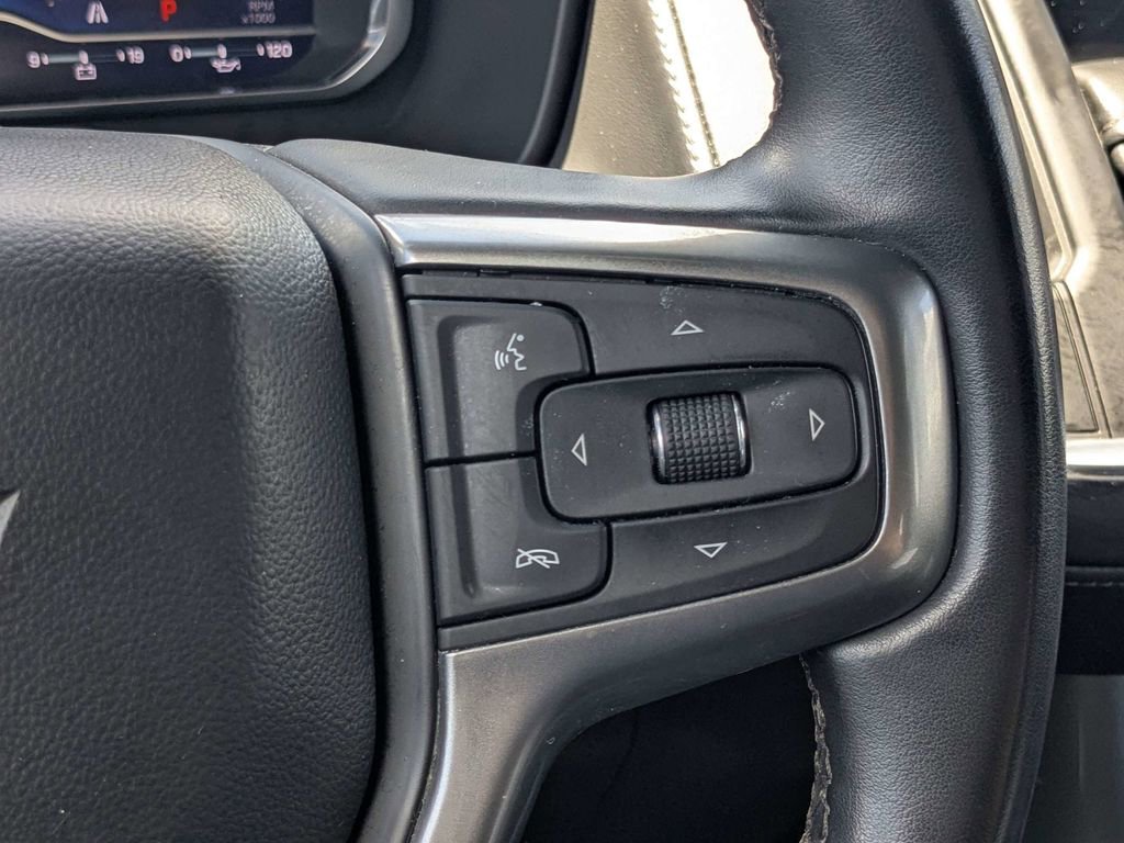 Used 2023 Chevrolet Suburban LT RWD image 25