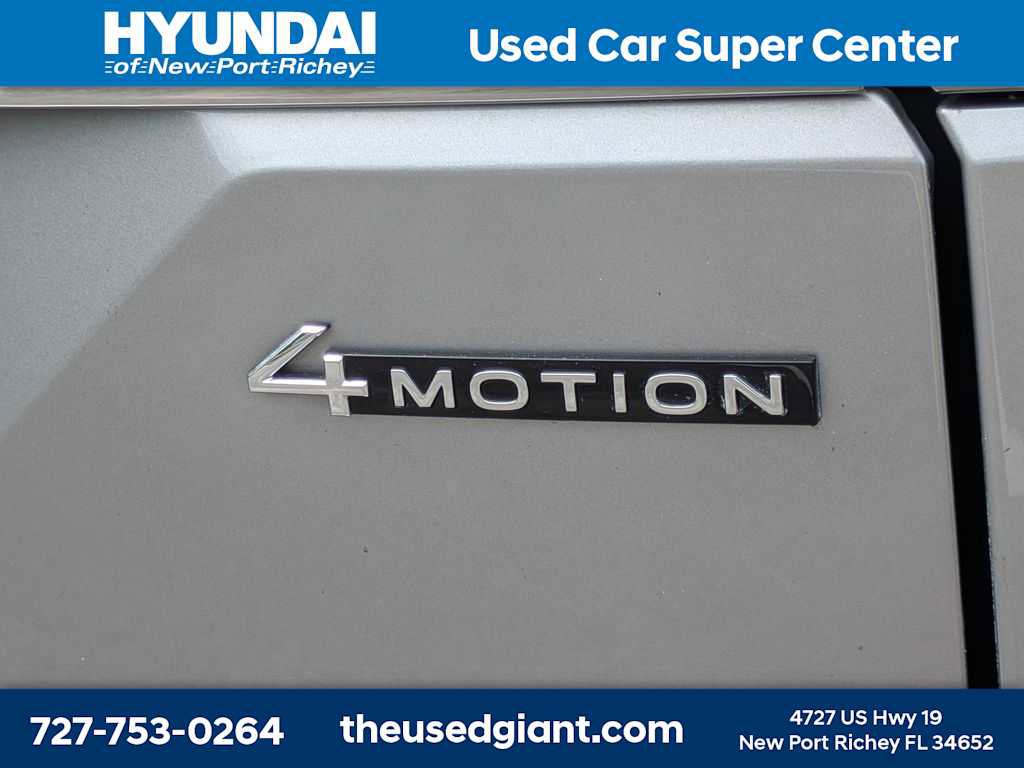 Used 2024 Volkswagen Atlas SEL Premium R-Line AWD/4WD image 16