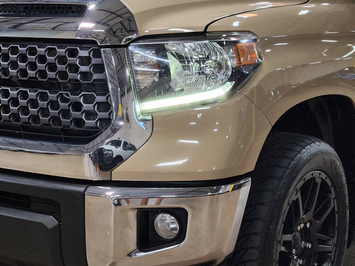 Used 2020 Toyota Tundra SR5 w/ SR5 Leather Package AWD/4WD image 14