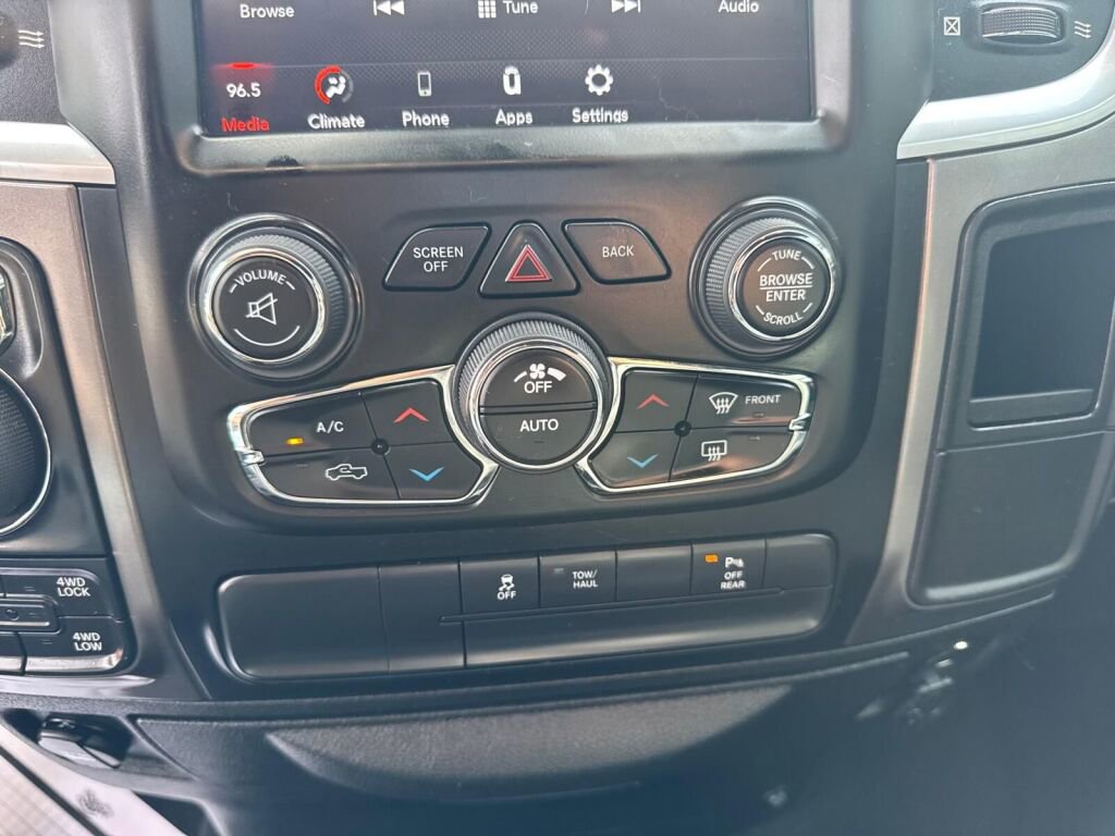 Used 2021 RAM 1500 Classic Warlock w/ Electronics Group AWD/4WD image 18