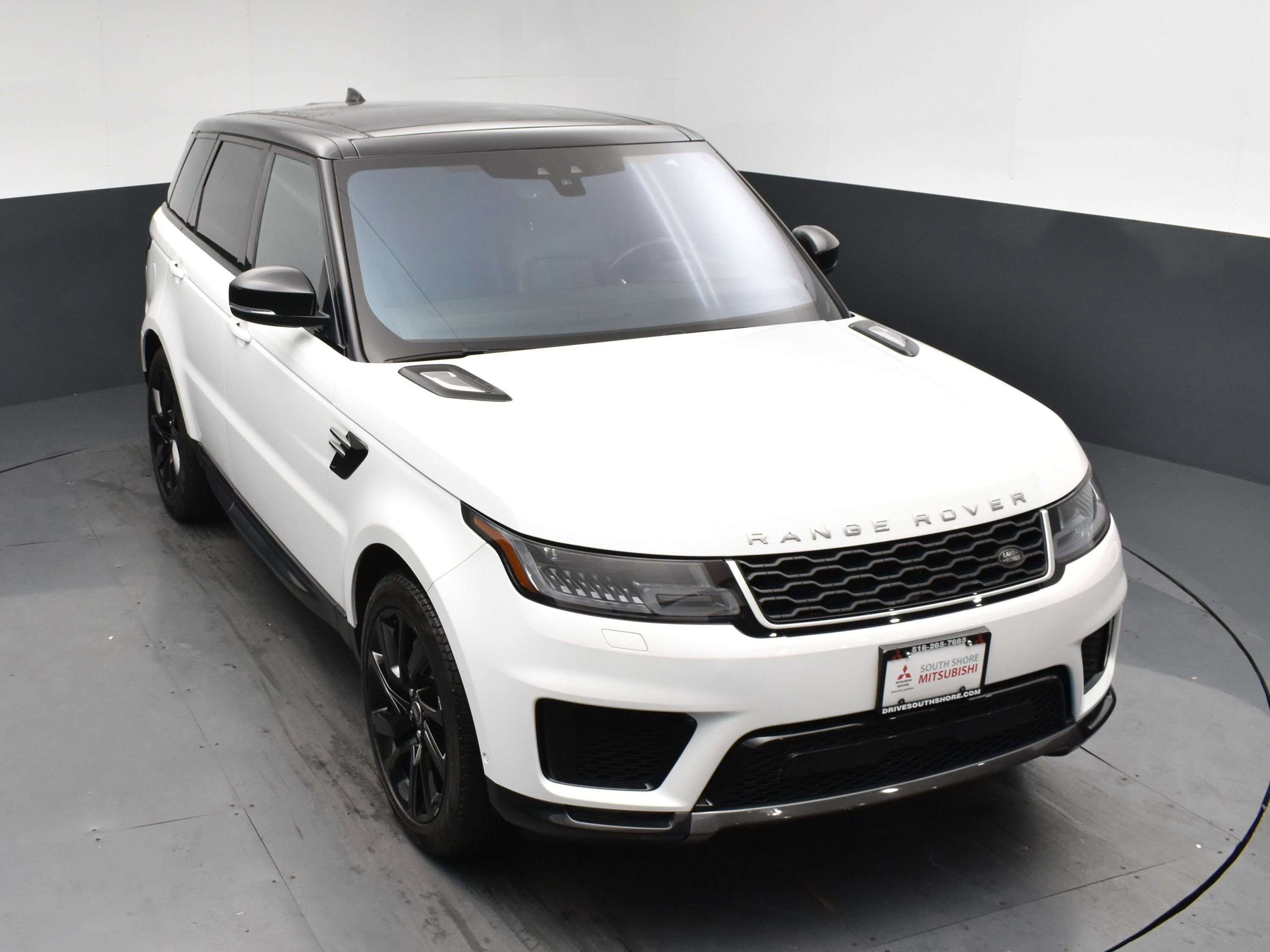 Used 2019 Land Rover Range Rover Sport HSE image 21