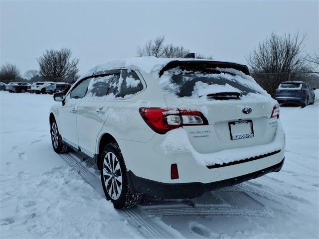 Used 2017 Subaru Outback 2.5i Touring image 8