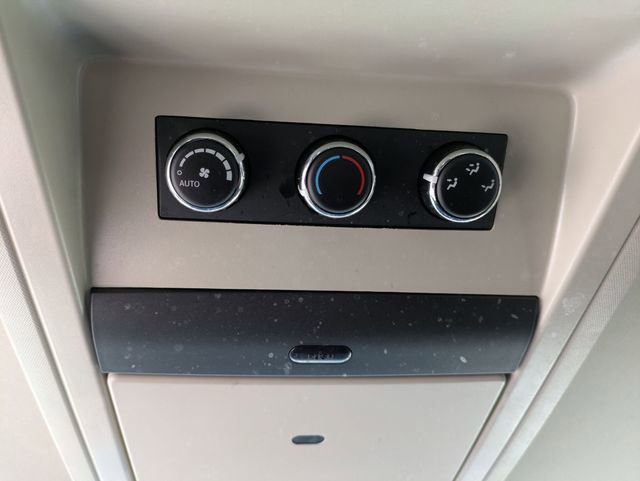 Used 2016 Chrysler Town & Country Touring-L w/ Driver Convenience Group FWD image 22