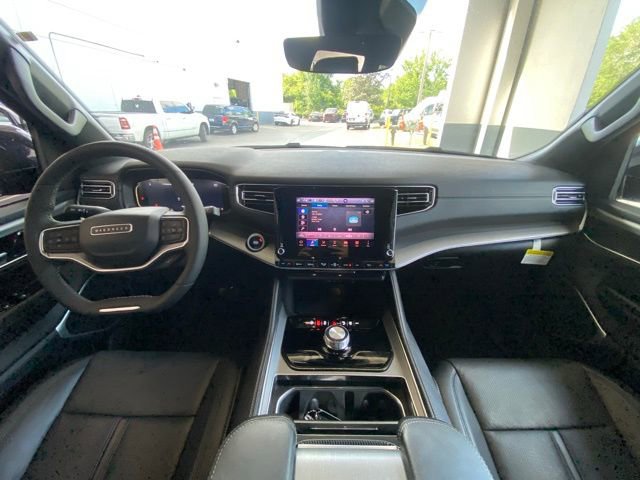 Used 2024 Jeep Wagoneer Series II image 17
