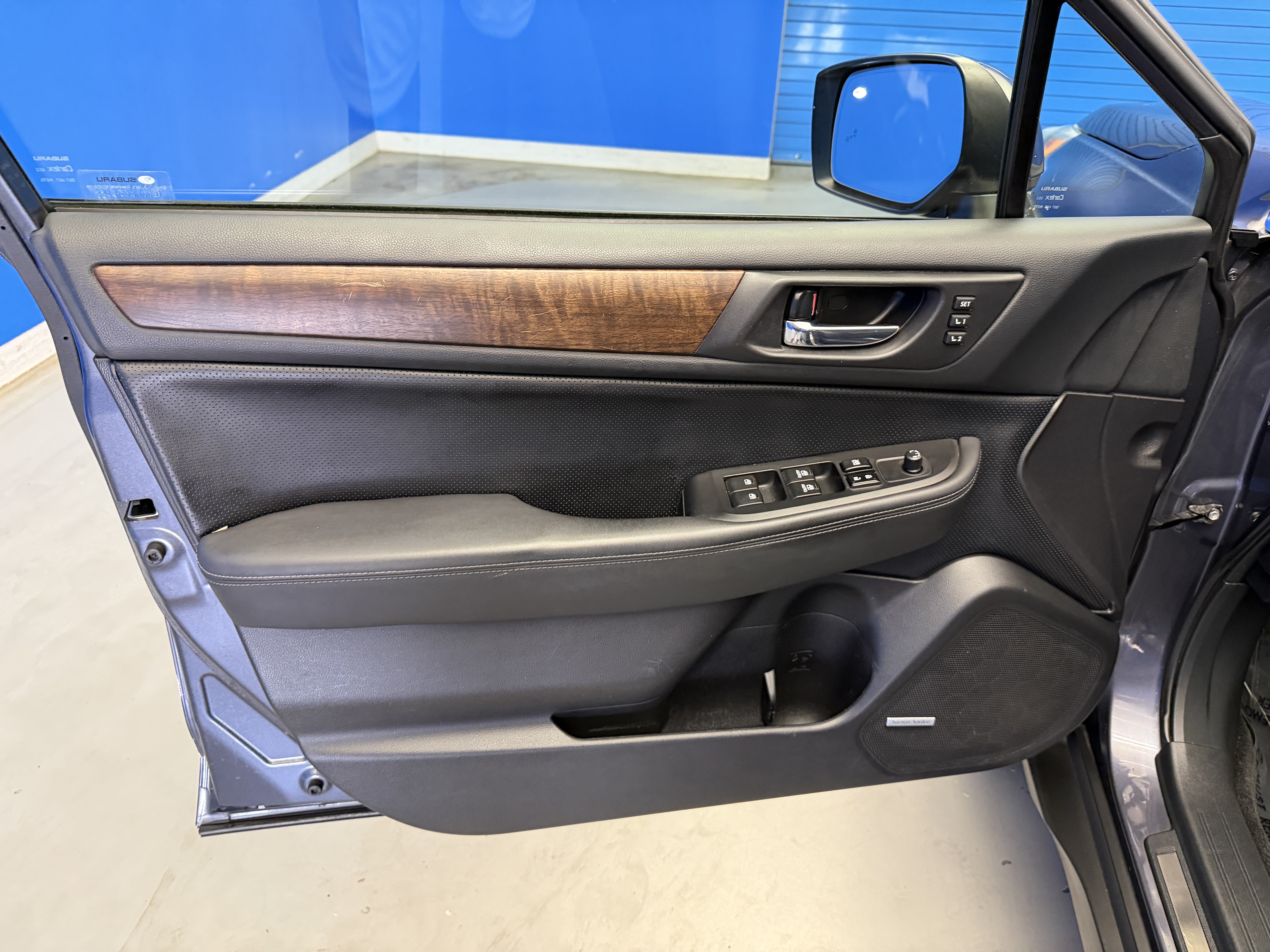 Used 2015 Subaru Outback 2.5i Limited AWD/4WD image 9