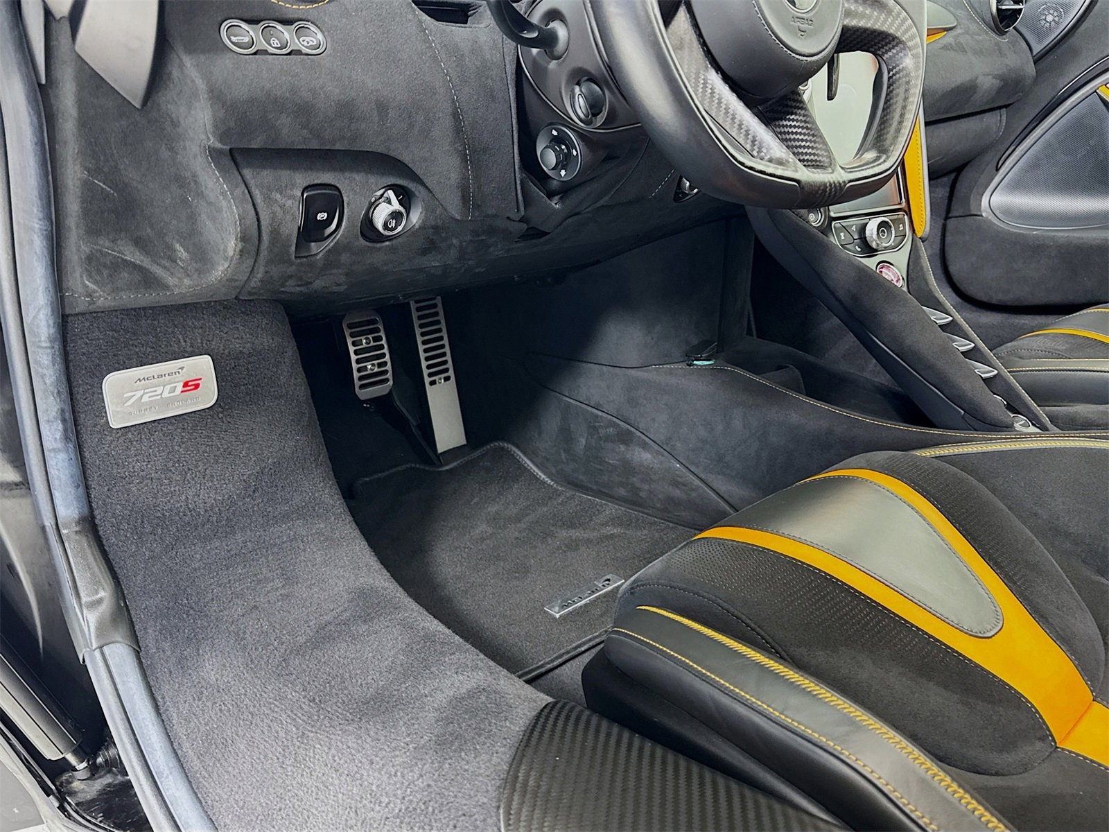 Used 2021 McLaren 720S Performance image 22